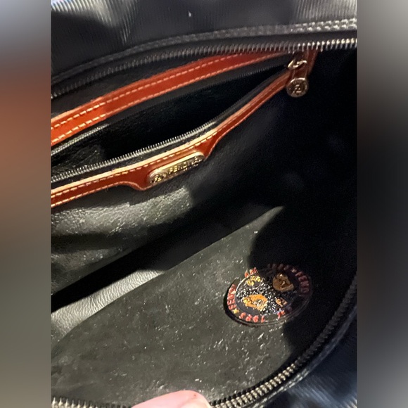 Stunning Fendi camera bag - Picture 5 of 16